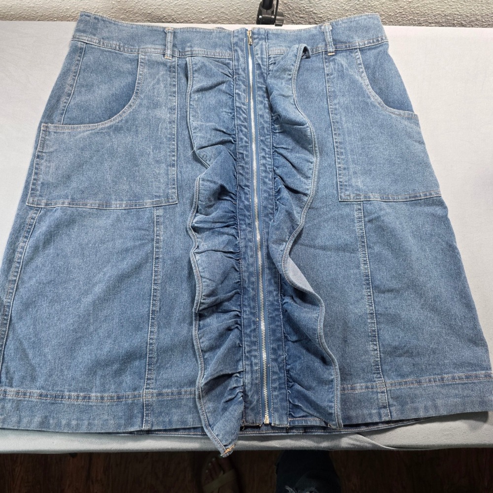 Ashley Stewart Blue Denim Ruffle Front Zip Mini Skirt Plus Size 16 Medium Wash